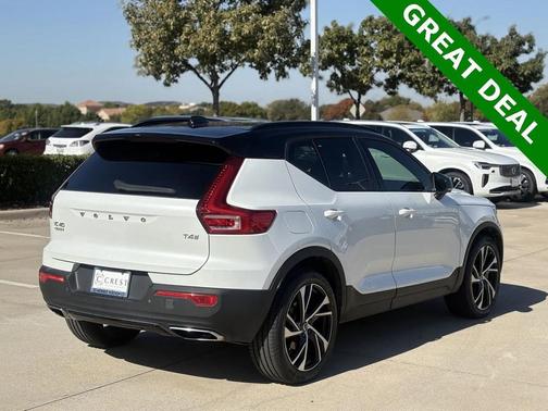 2020 Volvo XC40 T4 R-Design
