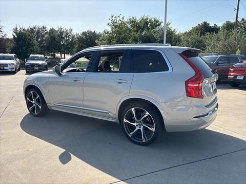 2022 Volvo XC90 T6 Inscription