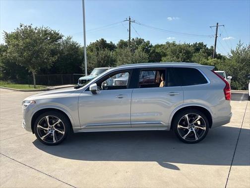 2022 Volvo XC90 T6 Inscription