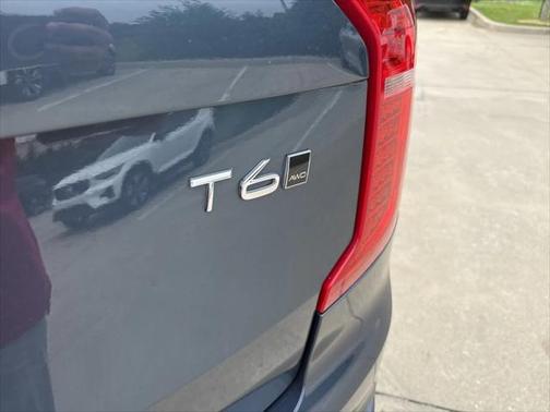 2018 Volvo XC90 T6 Momentum