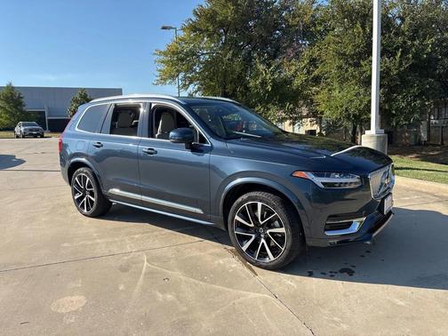 2024 Volvo XC90 AWD Plus