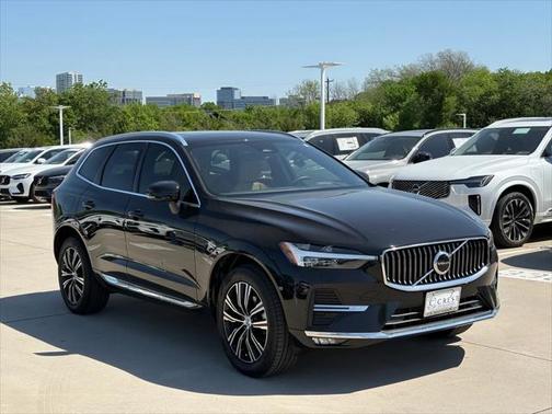 2022 Volvo XC60 B5 Inscription