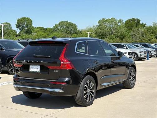 2022 Volvo XC60 B5 Inscription