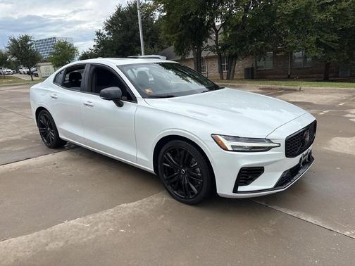 2024 Volvo S60 Recharge Plug-In Hybrid Ultimate