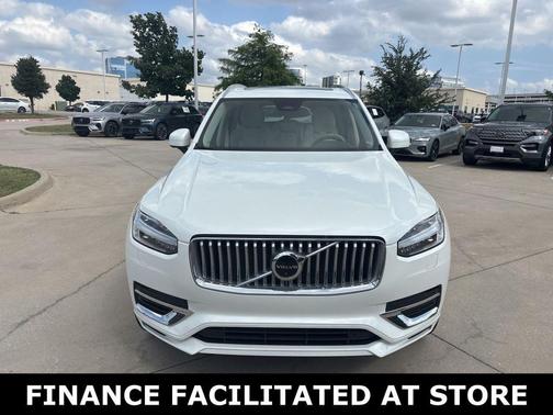 Crystal White Metallic 2023 Volvo XC90 Recharge Plug-In Hybrid T8 Plus Bright Theme 7 Passenger