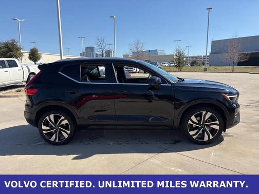 2023 Volvo XC40 Ultimate