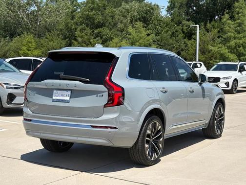 Vapour Grey 2026 Volvo XC90 B6 Plus 7-Seater