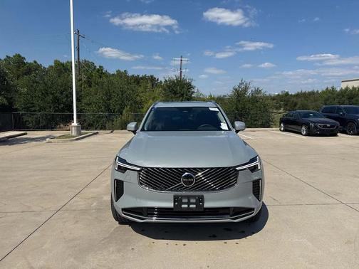 2025 Volvo XC90 B6 Plus 7-Seater
