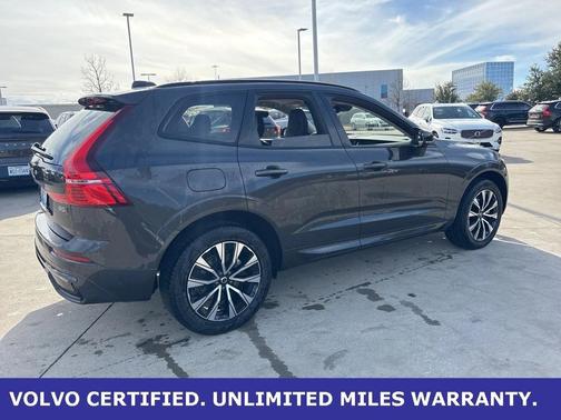 2025 Volvo XC60 B5 AWD