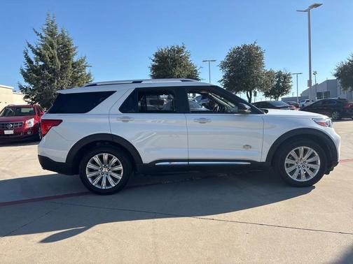 2022 Ford Explorer King Ranch