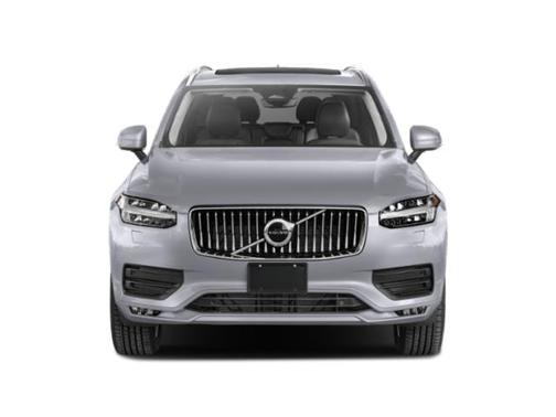 Crystal White 2023 Volvo XC90 B6 Plus 7-Seater