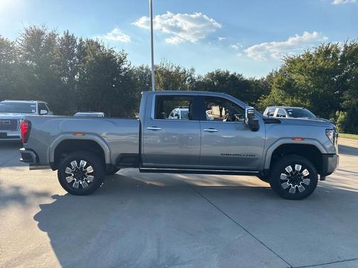 2024 GMC Sierra 2500 Denali