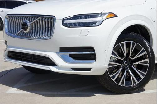 2025 Volvo XC90 Plug-In Hybrid T8 (2025.5) Plus 7-Seater