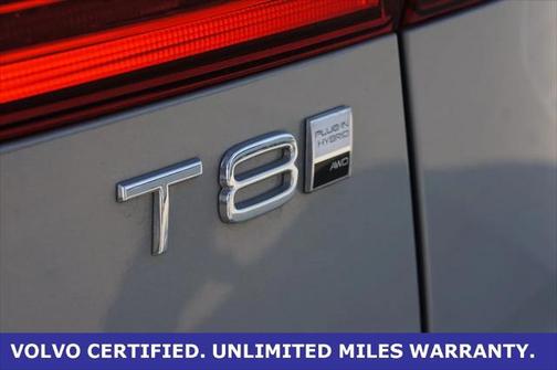 2025 Volvo XC60 Plug-In Hybrid T8 Plus