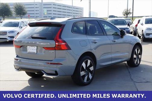 2025 Volvo XC60 Plug-In Hybrid T8 Plus