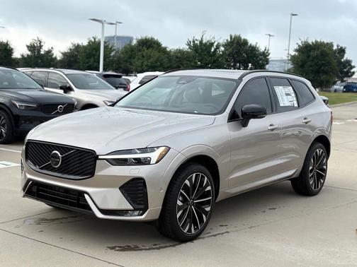2026 Volvo XC60 B5 Ultra