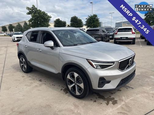 Silver Dawn Metallic 2025 Volvo XC40 B5 Plus Bright Theme