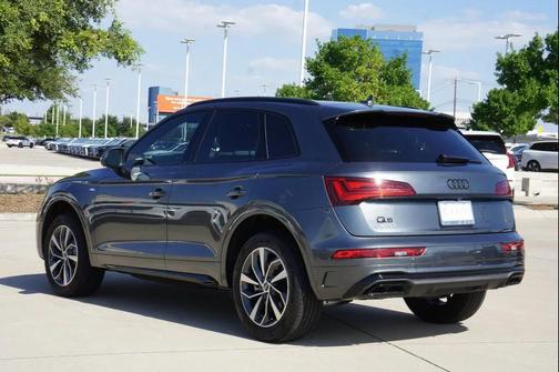 2024 Audi Q5 45 S line Premium