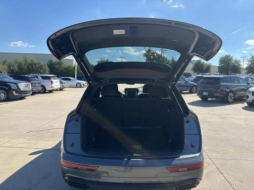 2024 Audi Q5 45 S line Premium