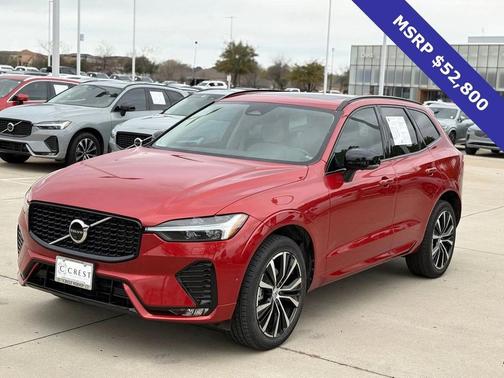 2023 Volvo XC60 B5 Plus Dark Theme