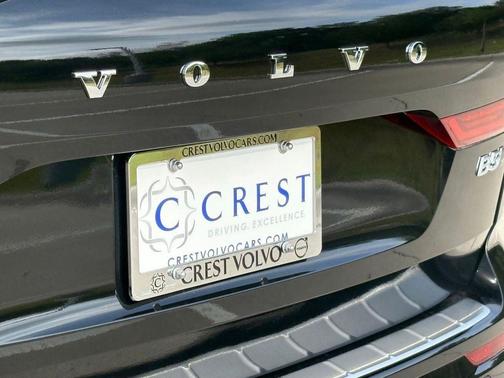 Onyx Black 2026 Volvo XC60 B5 Core