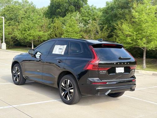 Onyx Black 2026 Volvo XC60 B5 Core