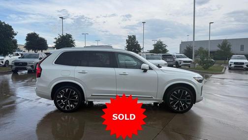 Crystal White Metallic 2025 Volvo XC90 B6 Plus 7-Seater