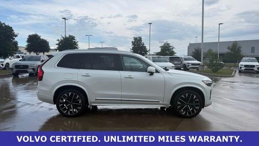 Crystal White Metallic 2025 Volvo XC90 B6 Plus 7-Seater