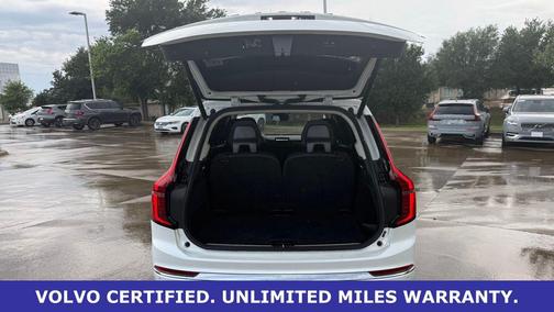 Crystal White Metallic 2025 Volvo XC90 B6 Plus 7-Seater
