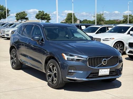 2022 Volvo XC60 Recharge Plug-In Hybrid T8 Inscription Expression