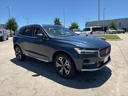 2022 Volvo XC60 Recharge Plug-In Hybrid T8 Inscription Expression