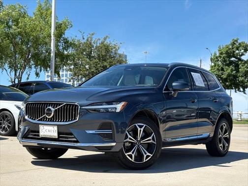 2022 Volvo XC60 Recharge Plug-In Hybrid T8 Inscription Expression