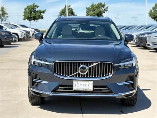 2022 Volvo XC60 Recharge Plug-In Hybrid T8 Inscription Expression