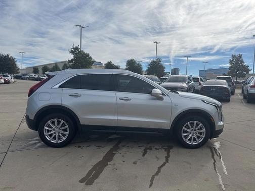 2022 Cadillac XT4 Luxury