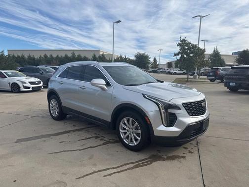 2022 Cadillac XT4 Luxury