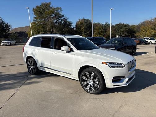 2024 Volvo XC90 Recharge Plug-In Hybrid Ultimate