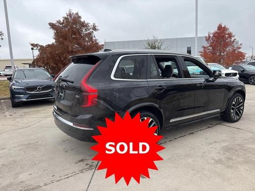 2025 Volvo XC90 B6 Plus 7-Seater