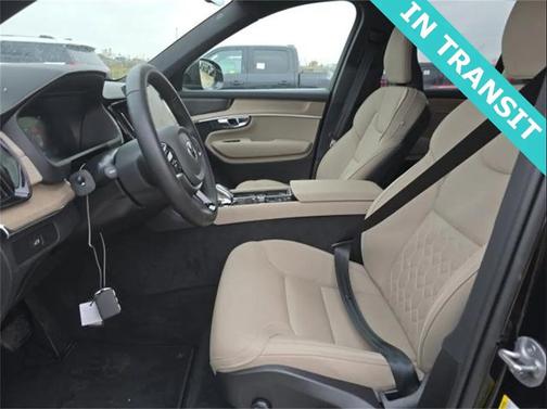 2025 Volvo XC90 B6 Plus 7-Seater