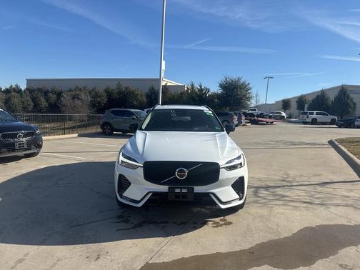 2025 Volvo XC60 B5 AWD