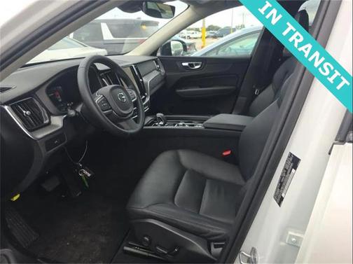 2025 Volvo XC60 B5 AWD