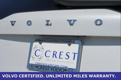 2024 Volvo XC90 B6 Plus Bright Theme