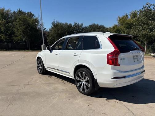 2024 Volvo XC90 Recharge Plug-In Hybrid T8 Plus Bright Theme 7 Passenger