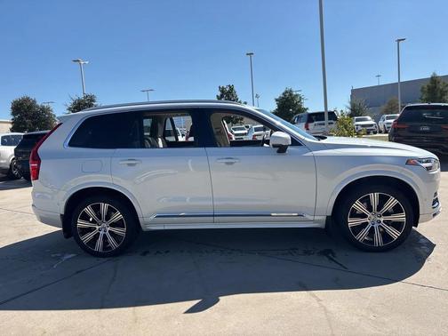 2024 Volvo XC90 Recharge Plug-In Hybrid T8 Plus Bright Theme 7 Passenger