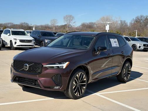 2026 Volvo XC60 B5 Ultra