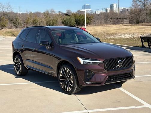 2026 Volvo XC60 B5 Ultra