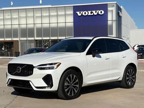 2024 Volvo XC60 B5 Plus Dark Theme