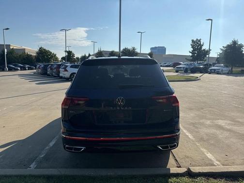 2022 Volkswagen Tiguan 2.0T SEL R-Line 4MOTION