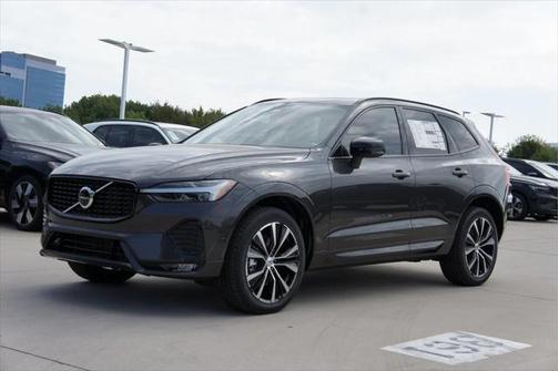 2025 Volvo XC60 B5 Plus
