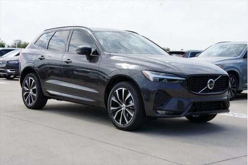 2025 Volvo XC60 B5 Plus