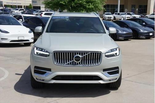 2022 Volvo XC90 T6 Inscription